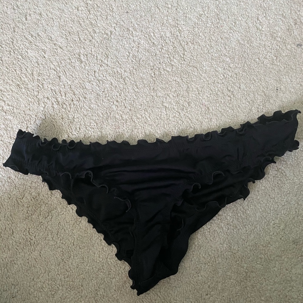 Cheeky black bottoms
